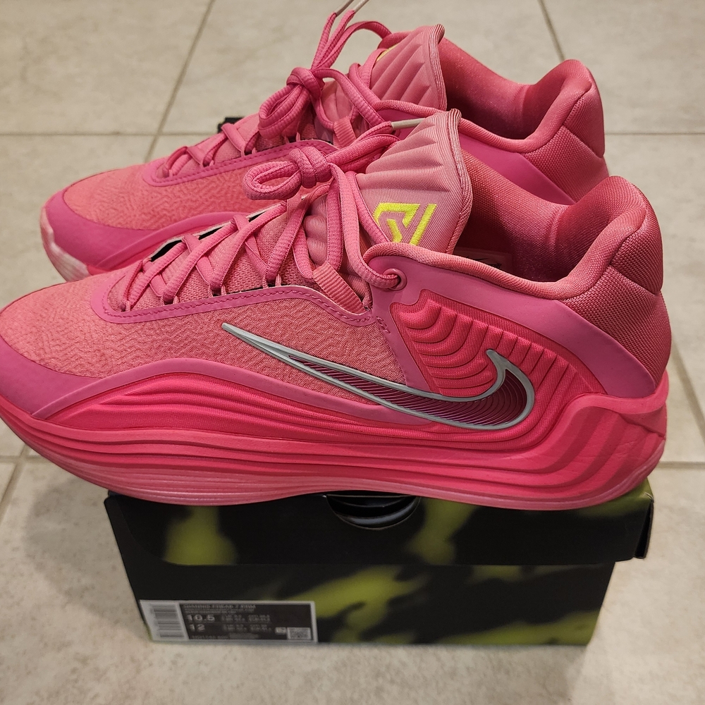 Nike Giannis Freak 7